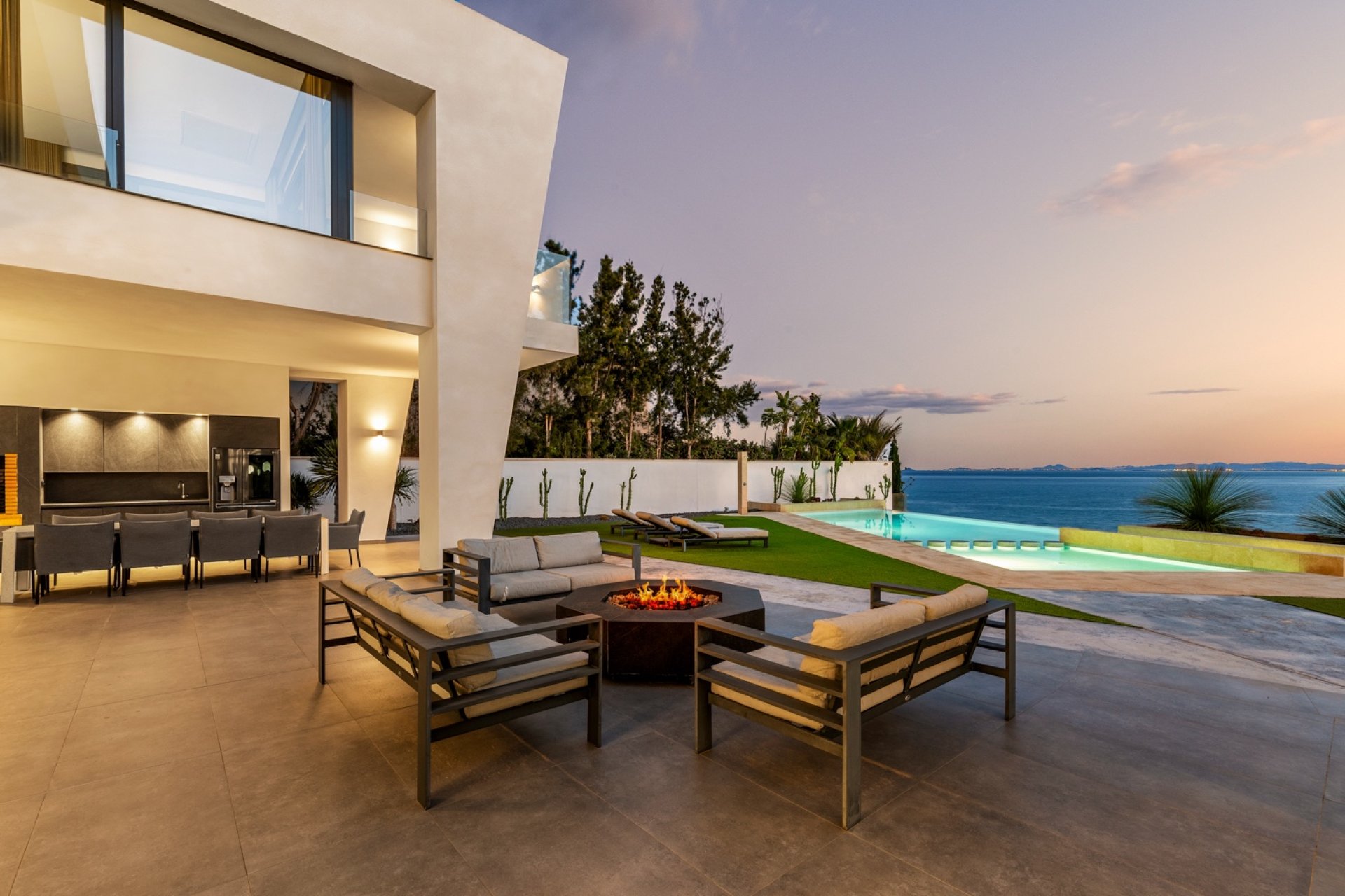 Resale - Villa -
Orihuela Costa - Cabo Roig