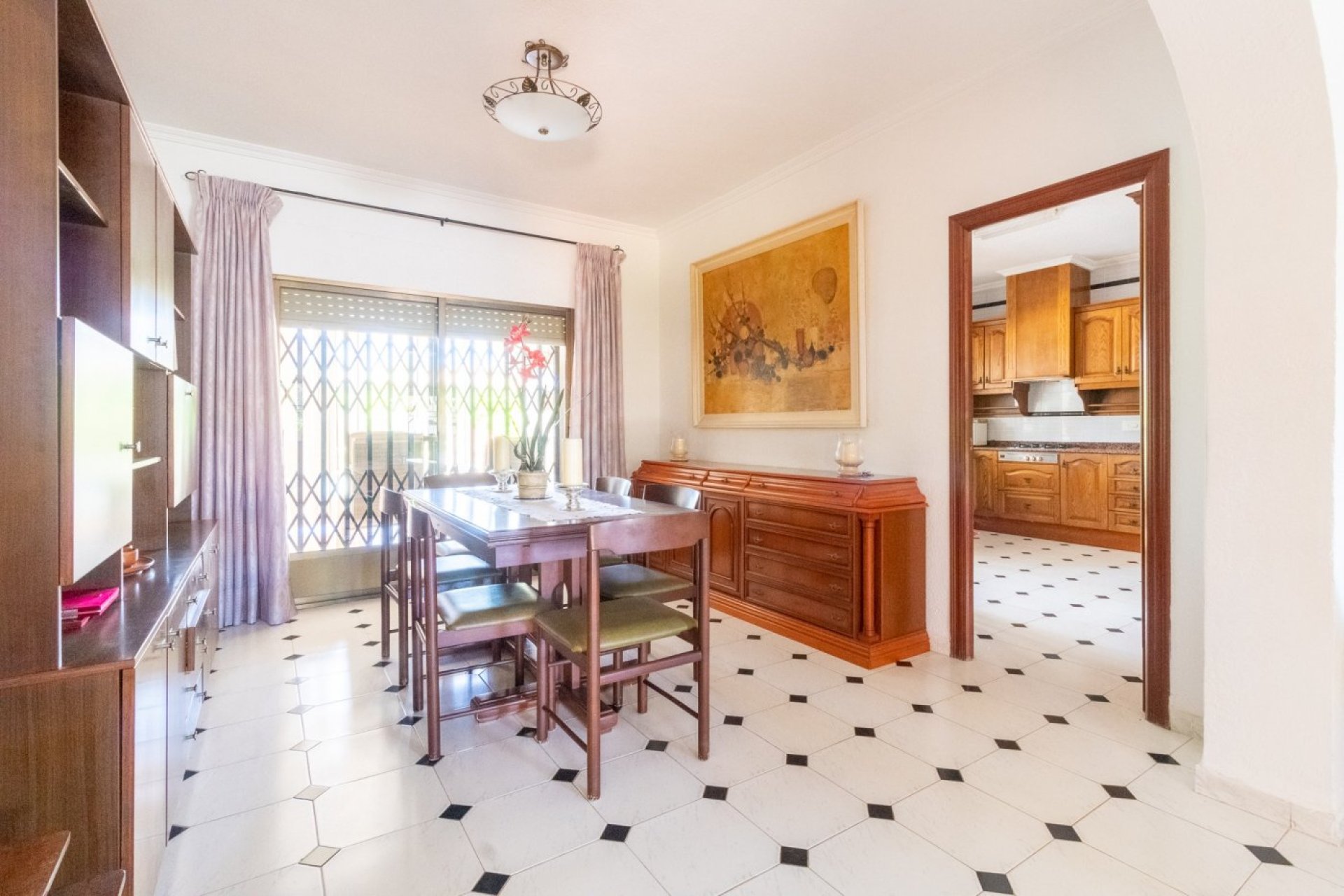 Resale - Villa -
Orihuela Costa - Cabo Roig