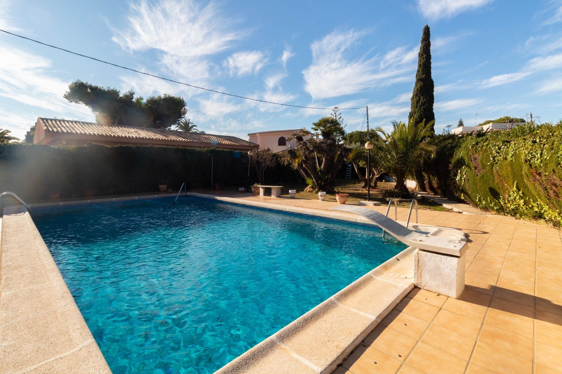 Resale - Villa -
Orihuela Costa - Cabo Roig