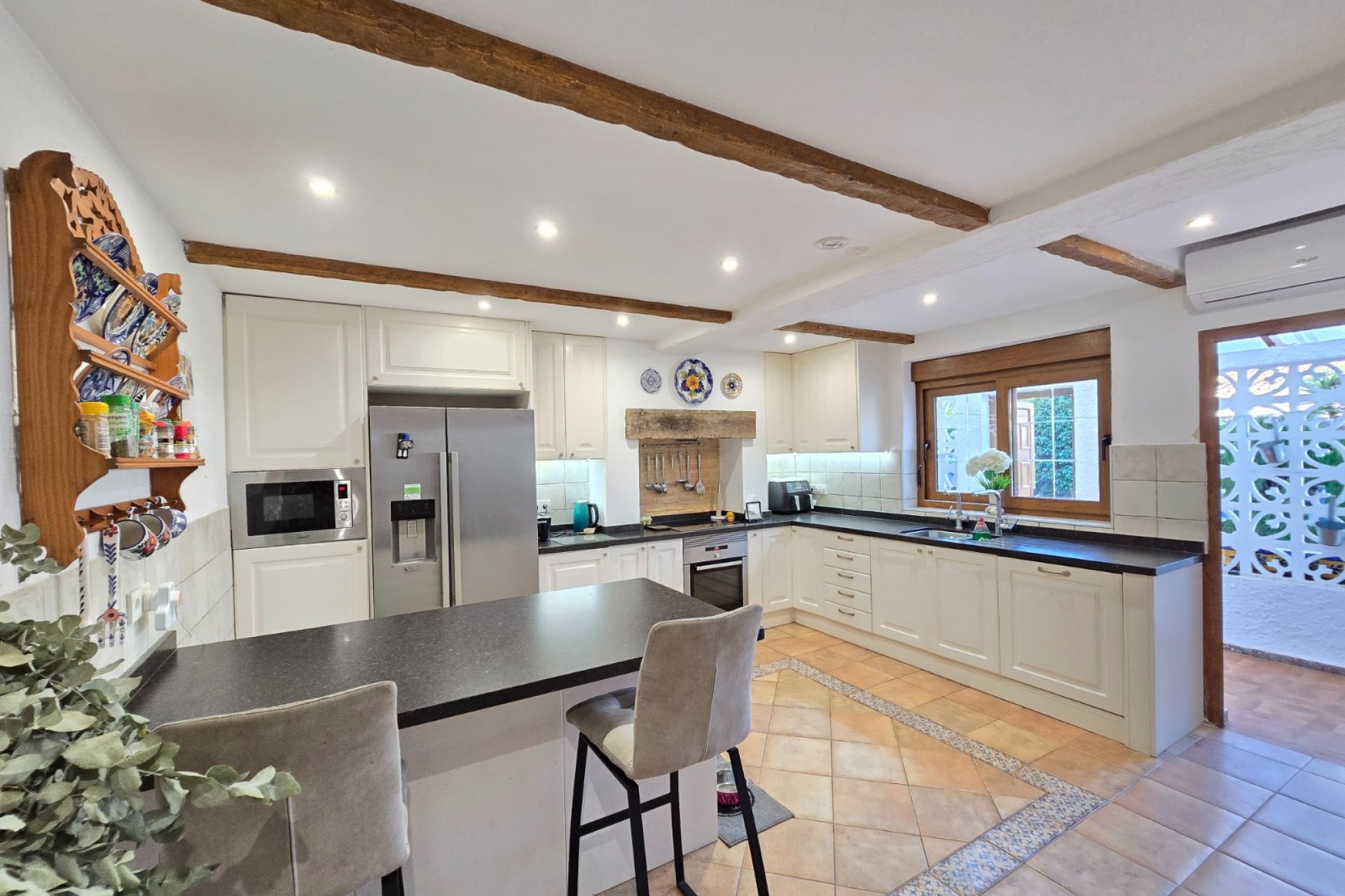 Resale - Villa * -
Orihuela Costa * - Cabo Roig *