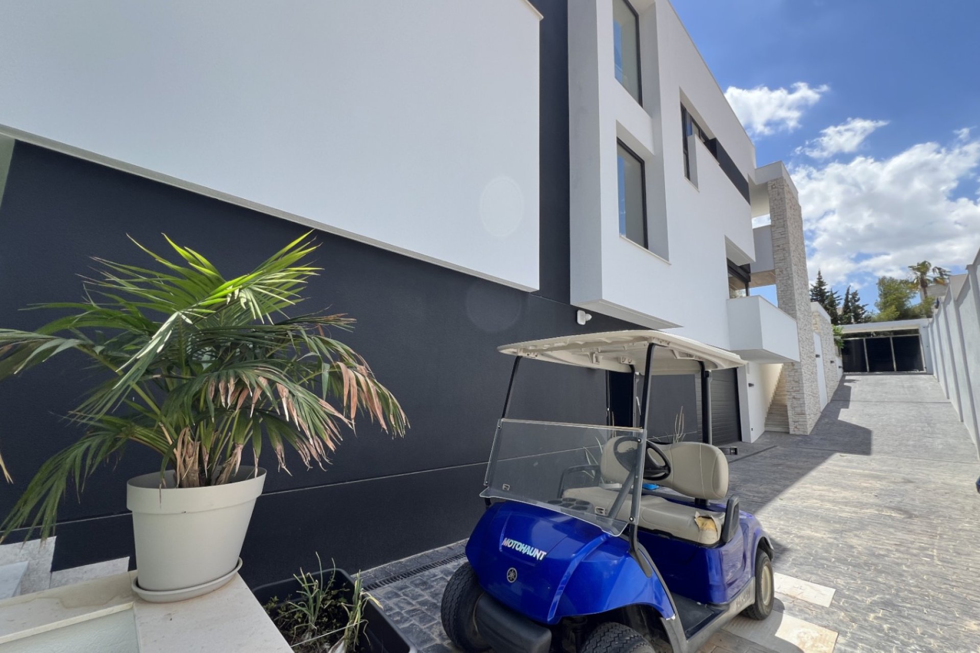 Resale - Villa -
Orihuela Costa - Costa Blanca Sur