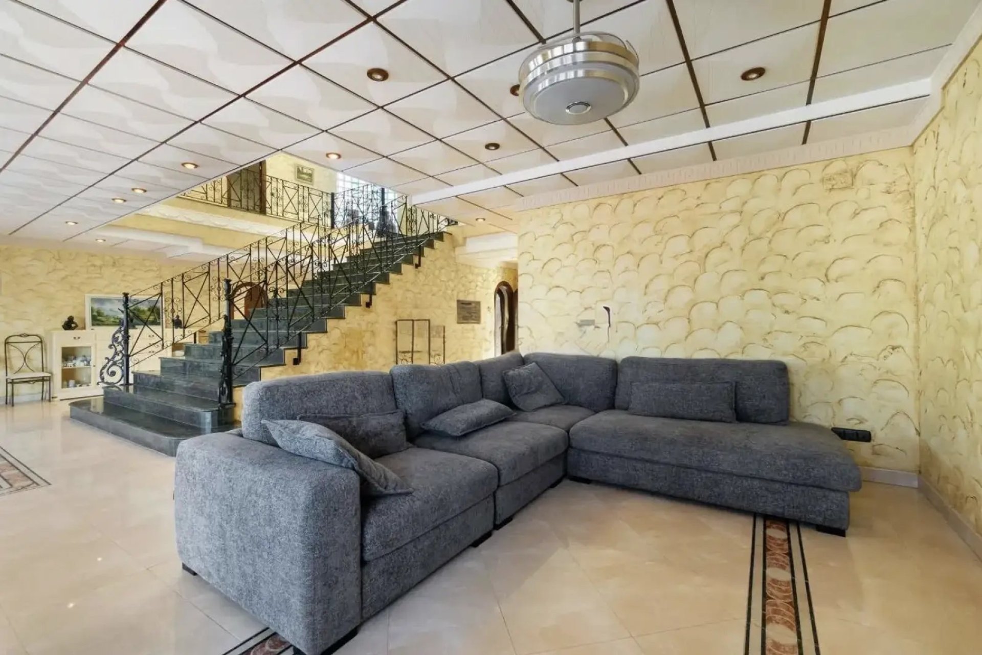 Resale - Villa -
Orihuela Costa - La Zenia
