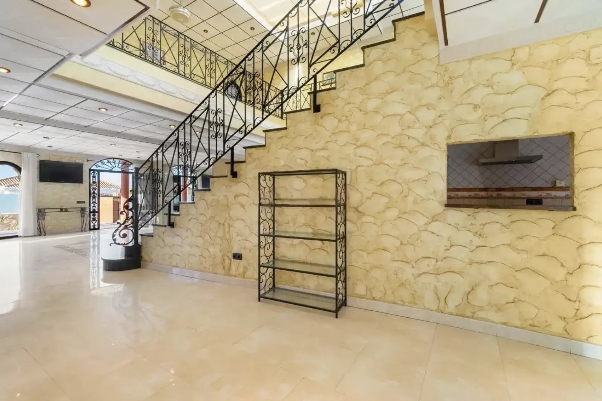 Resale - Villa -
Orihuela Costa - La Zenia