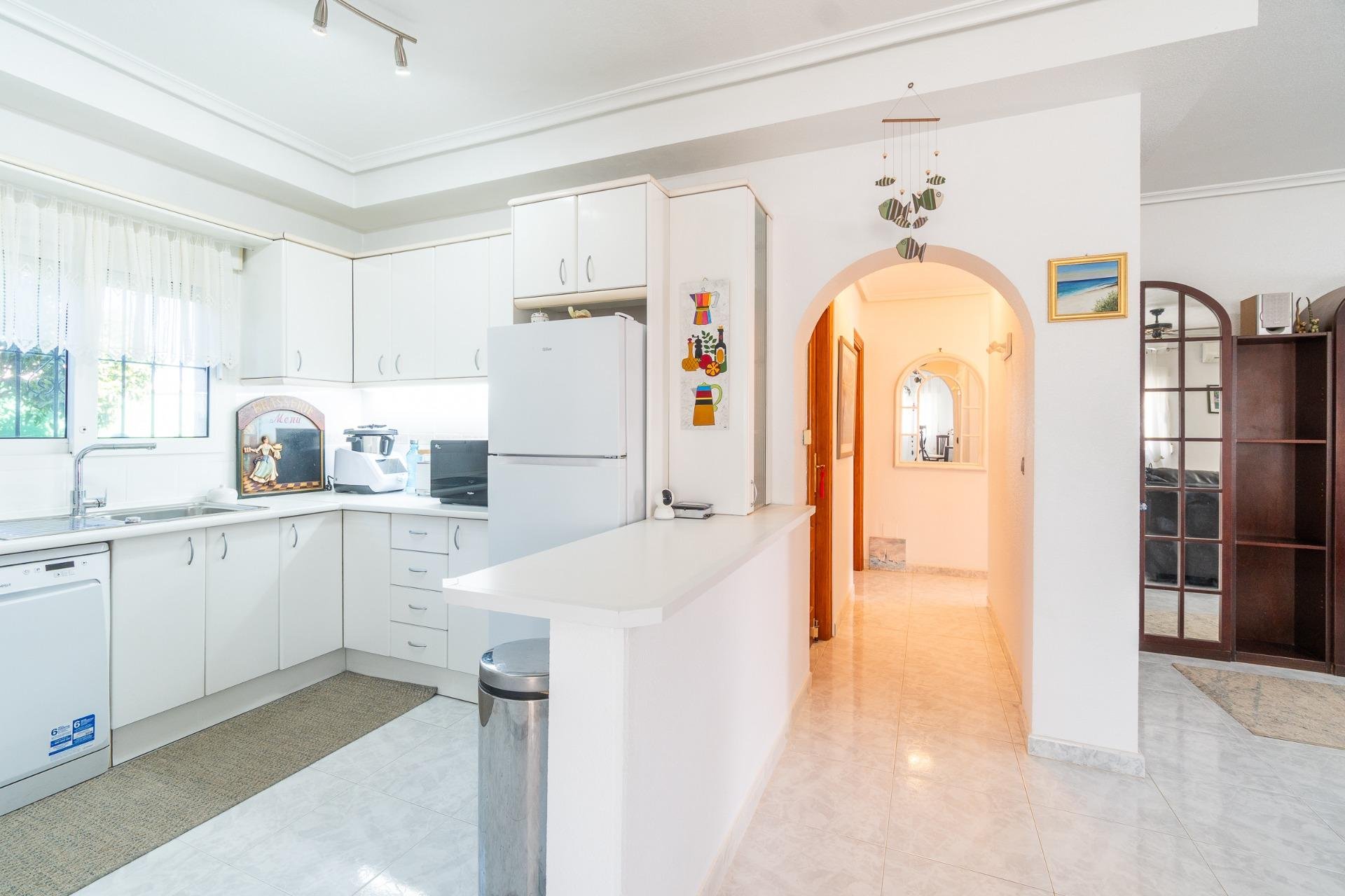 Resale - Villa -
Orihuela Costa - La Zenia