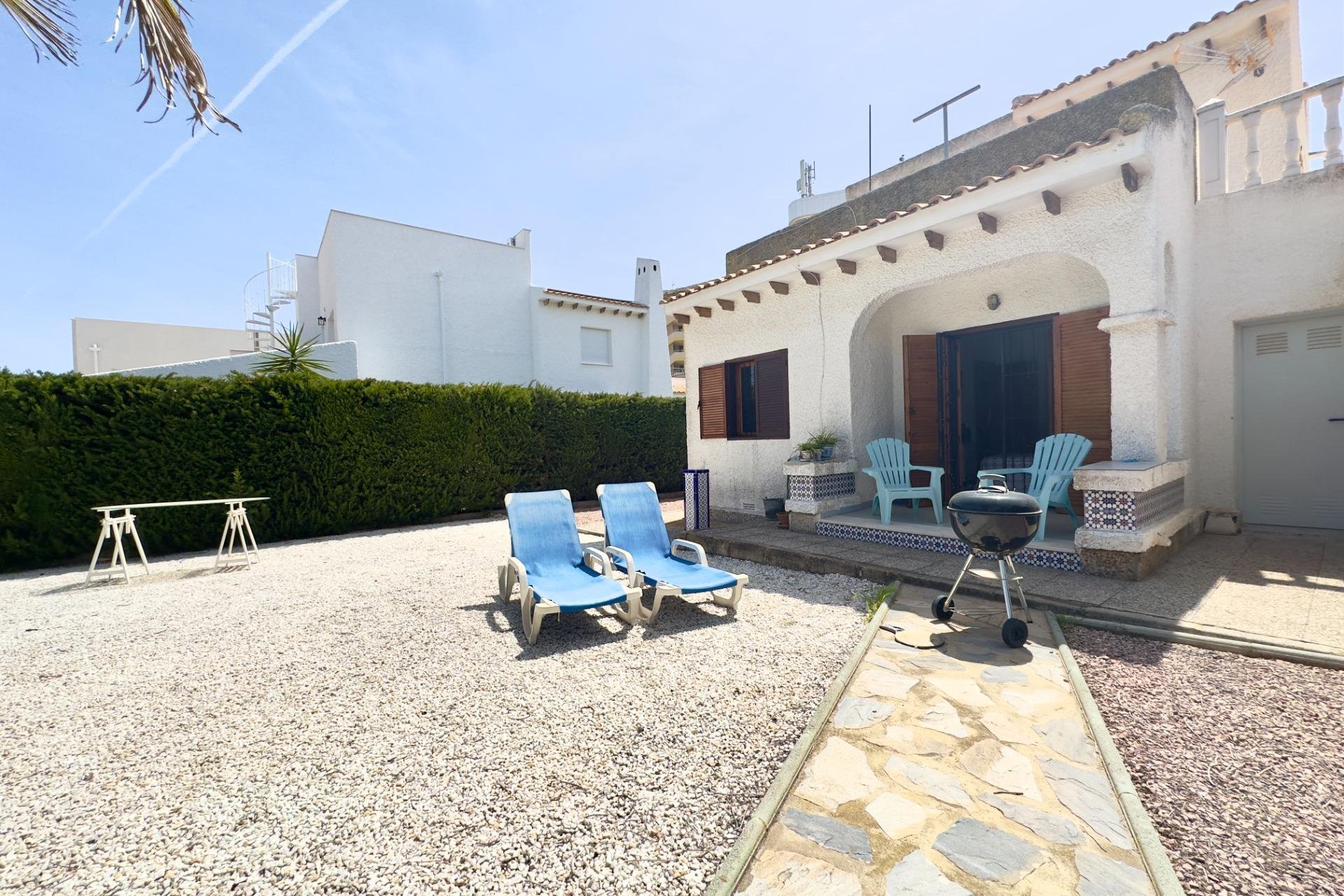 Resale - Villa -
Orihuela Costa - La Zenia