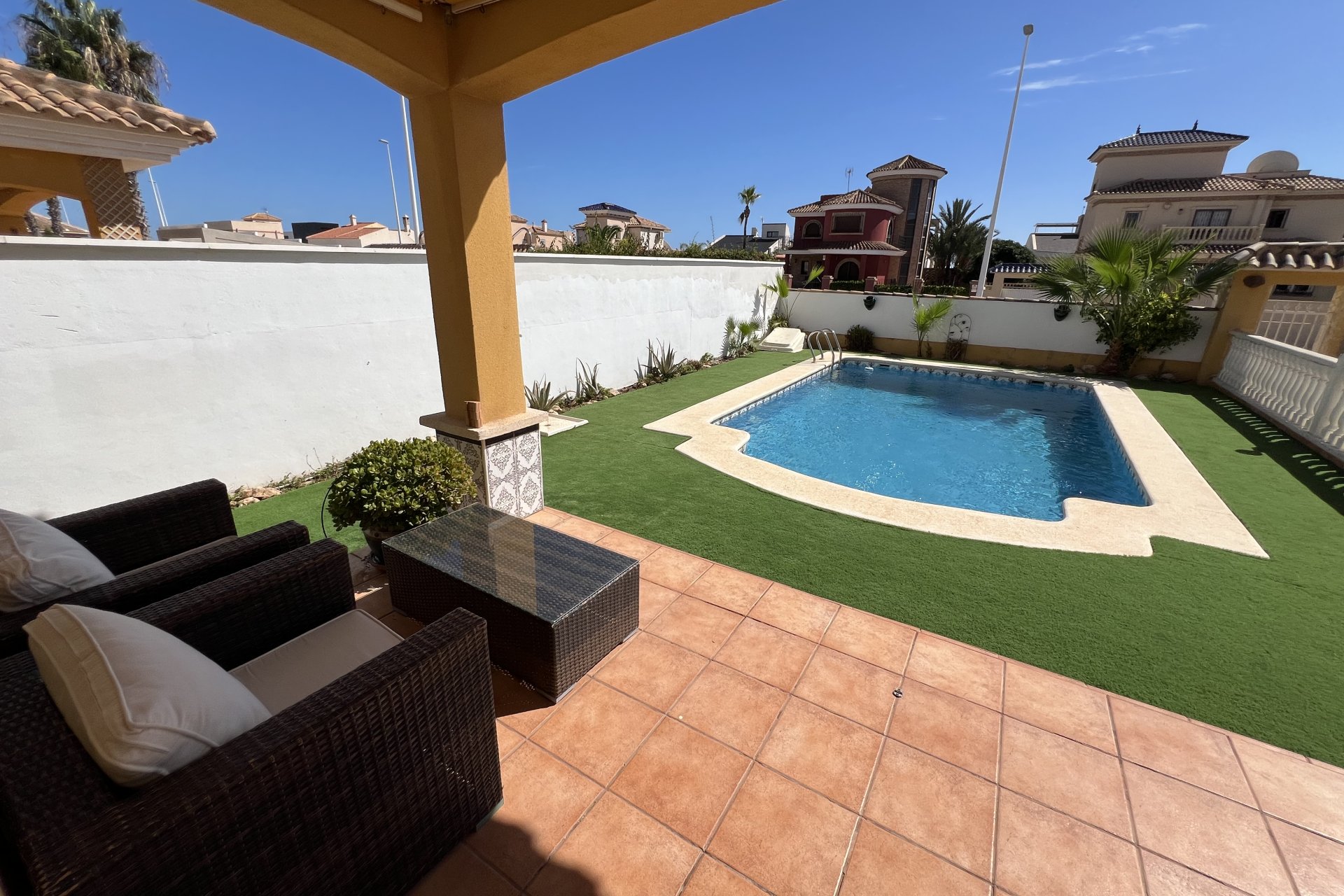 Resale - Villa -
Orihuela Costa - La Zenia