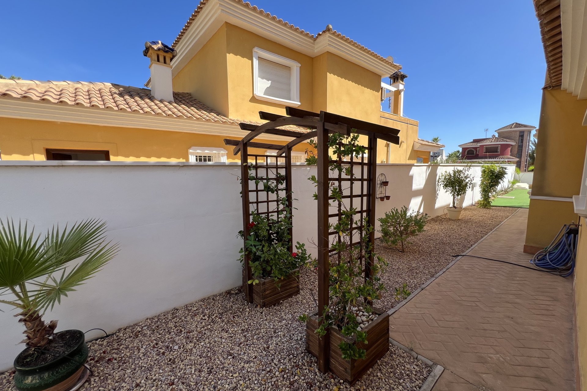 Resale - Villa -
Orihuela Costa - La Zenia