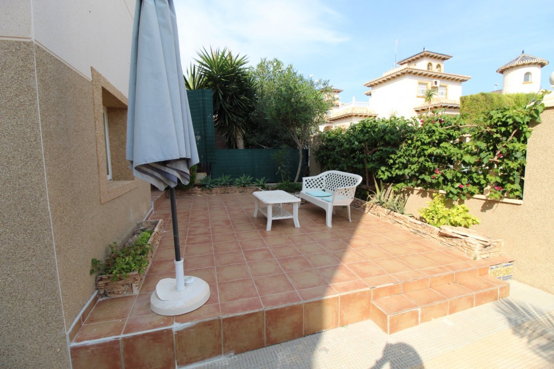 Resale - Villa -
Orihuela Costa - La Zenia