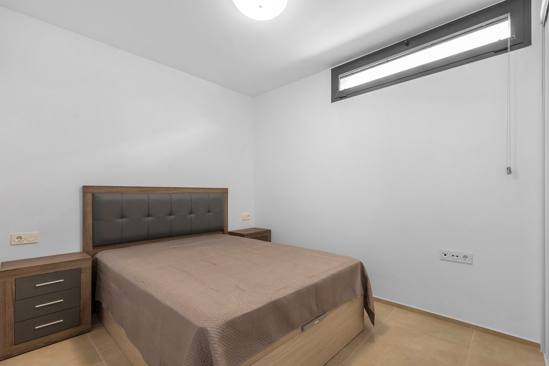 Resale - Villa -
Orihuela Costa - La Zenia