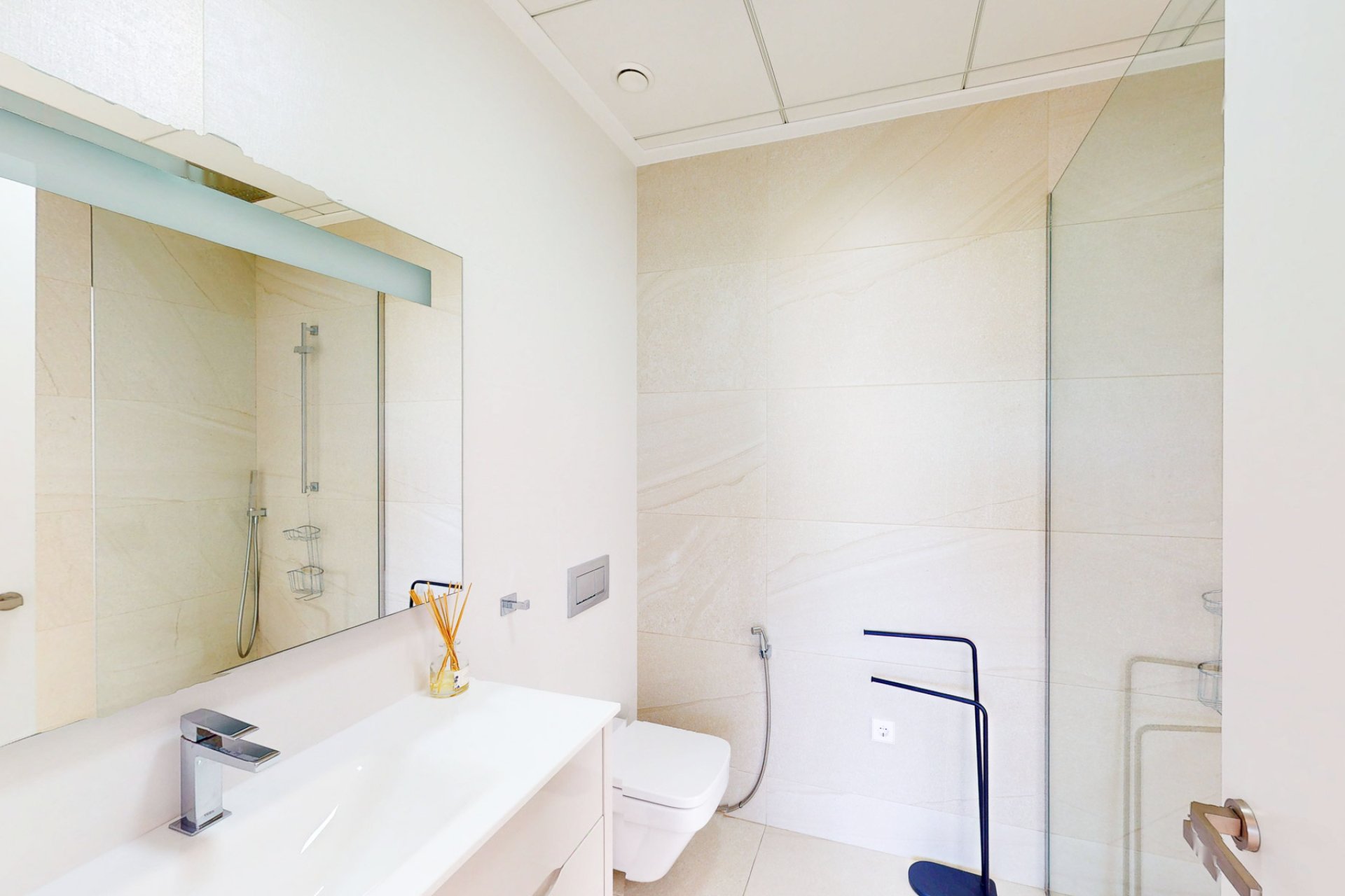 Resale - Villa -
Orihuela Costa - Las Colinas Golf