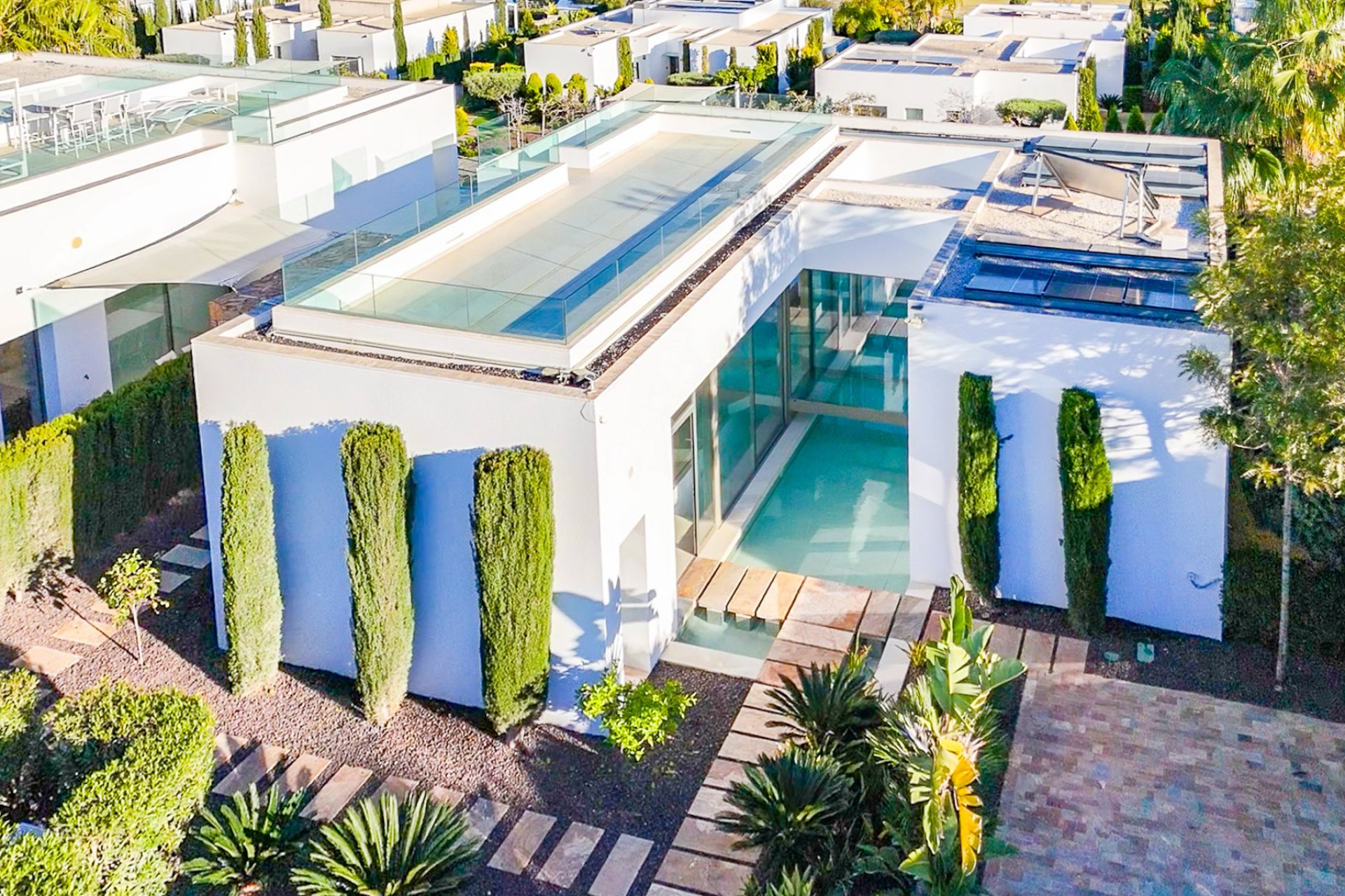 Resale - Villa -
Orihuela Costa - Las Colinas Golf