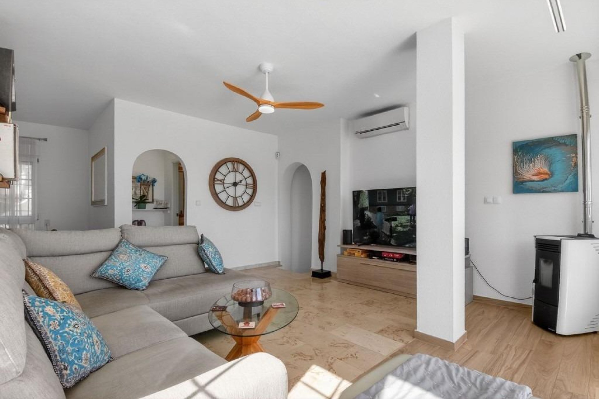 Resale - Villa -
Orihuela Costa - Las Ramblas