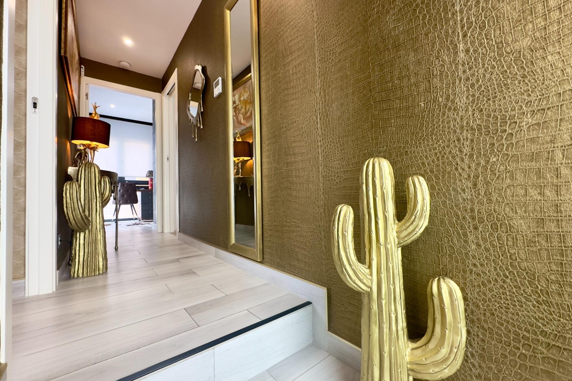 Resale - Villa -
Orihuela Costa - Lomas de Cabo Roig