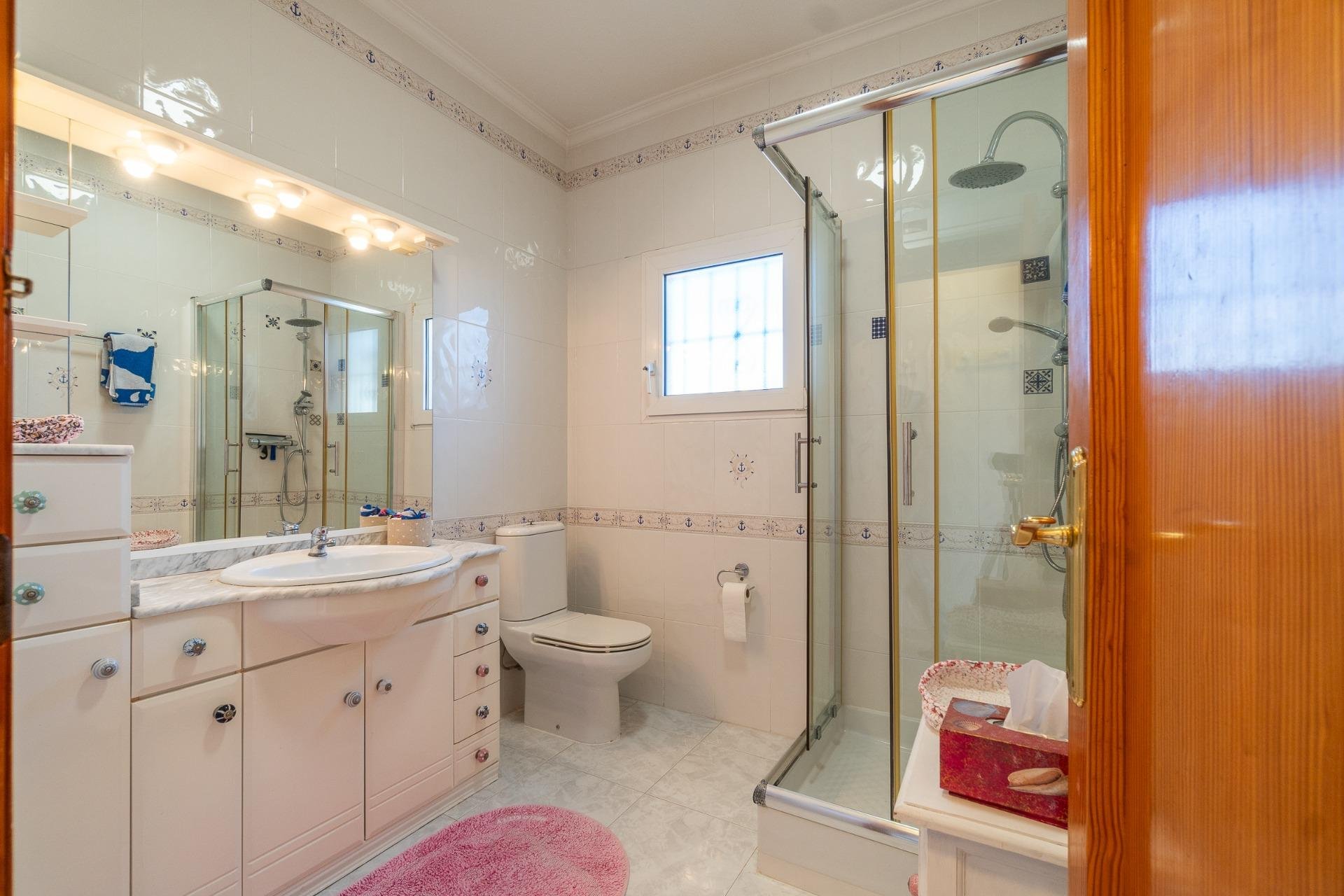 Resale - Villa -
Orihuela Costa - Playa Flamenca