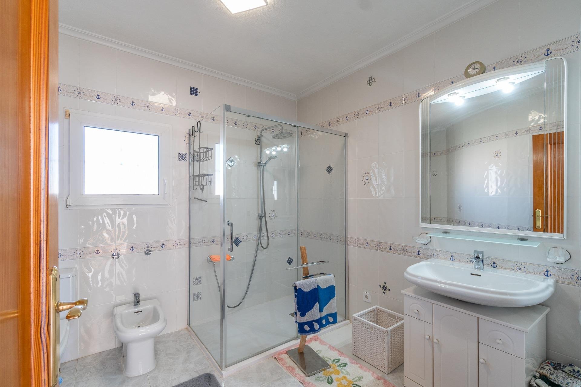 Resale - Villa -
Orihuela Costa - Playa Flamenca