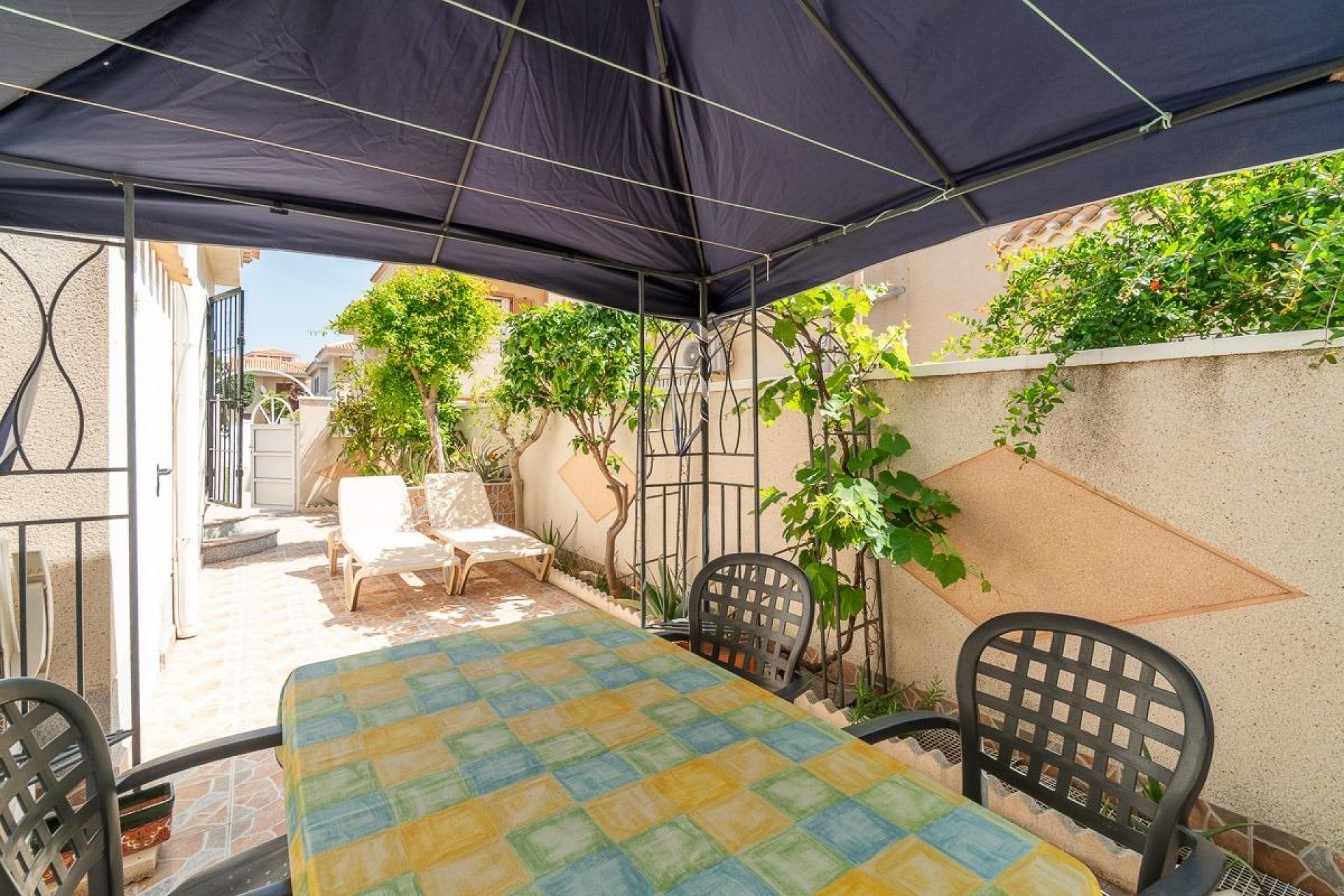 Resale - Villa -
Orihuela Costa - Playa Flamenca