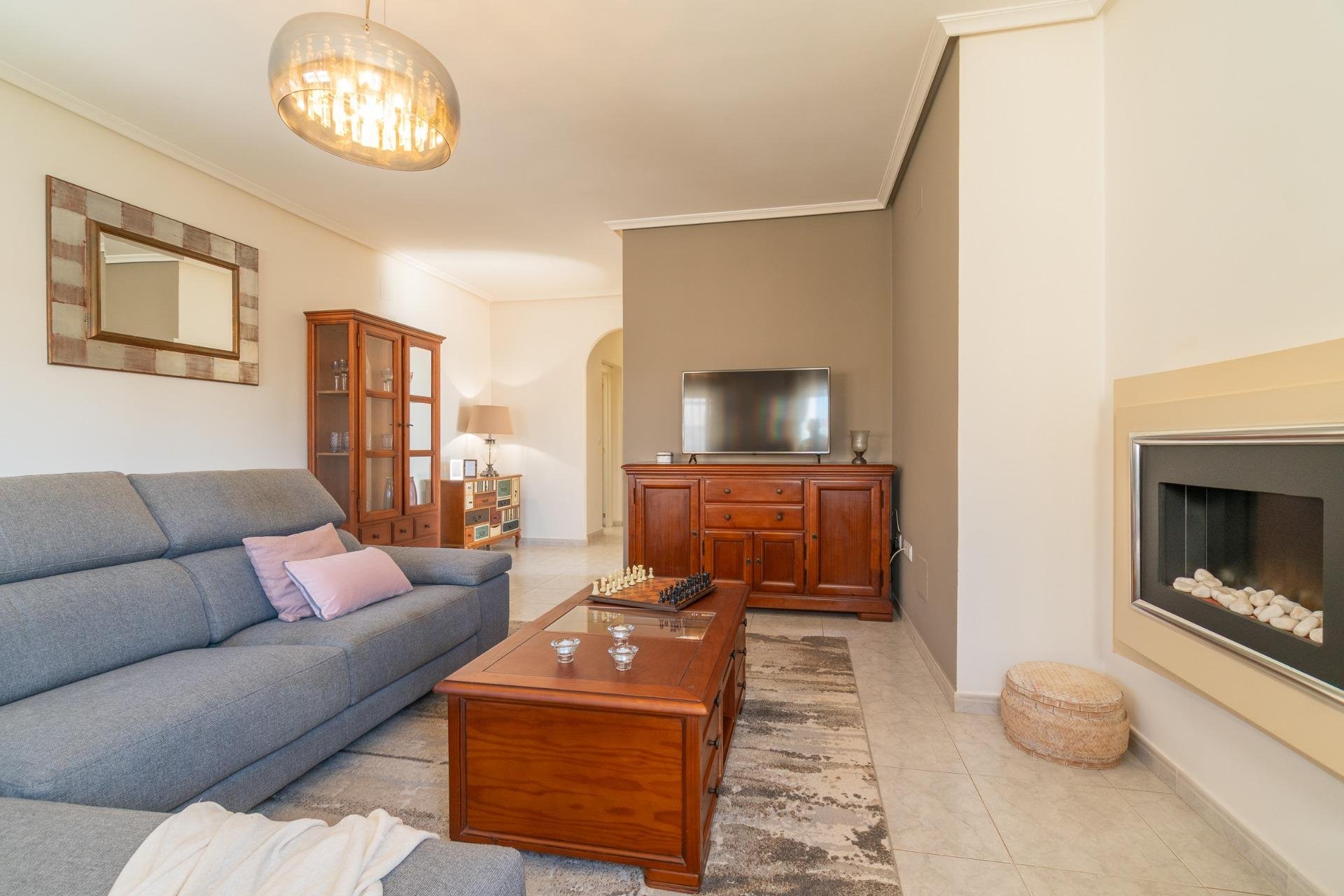 Resale - Villa -
Orihuela Costa - Playa Flamenca