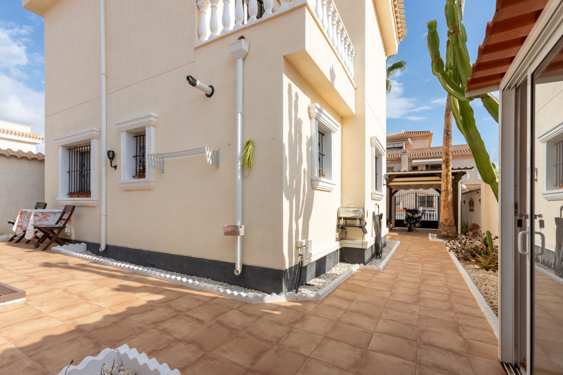 Resale - Villa -
Orihuela Costa - Playa Flamenca