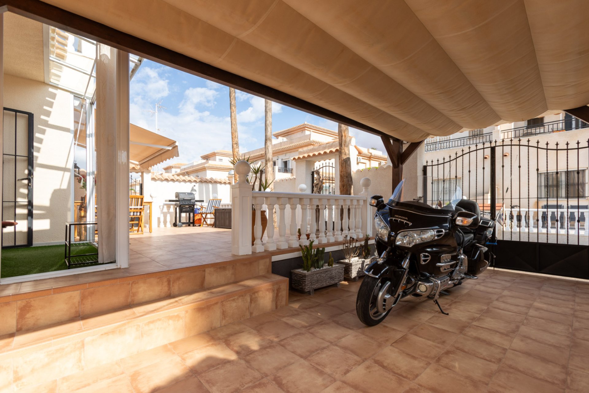 Resale - Villa -
Orihuela Costa - Playa Flamenca