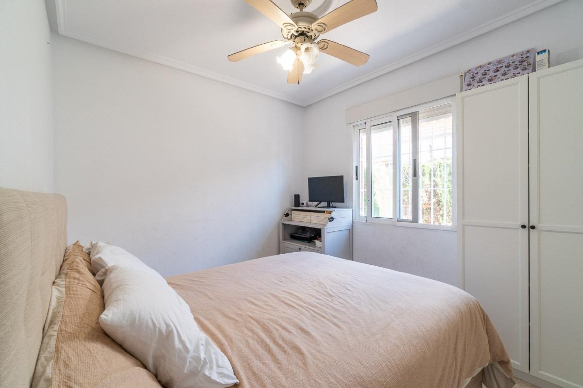 Resale - Villa -
Orihuela Costa - Punta Prima
