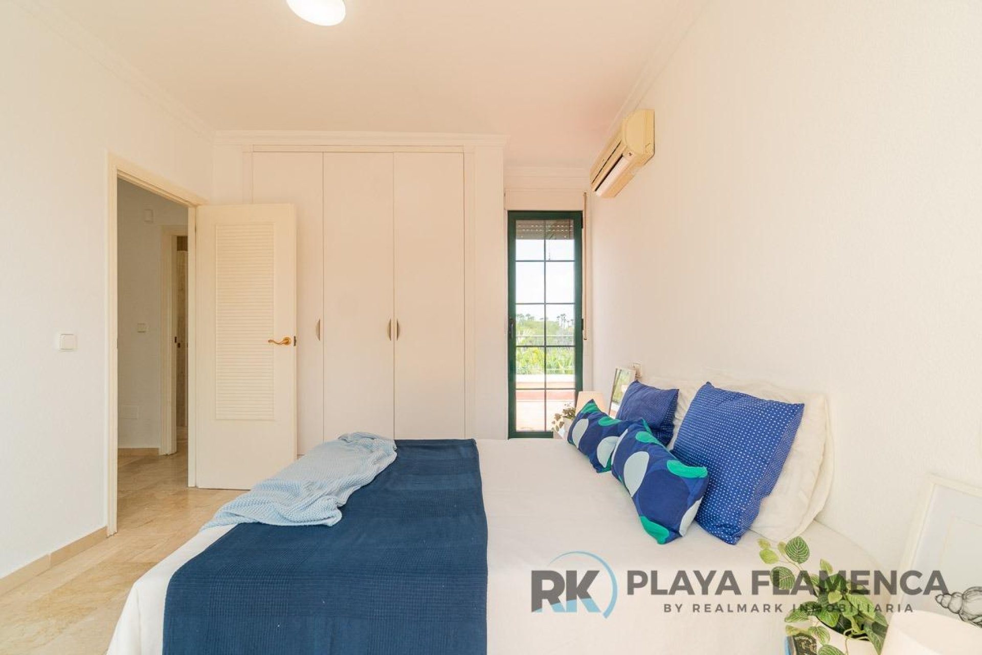 Resale - Villa -
Orihuela Costa - Villamartín-Las Filipinas
