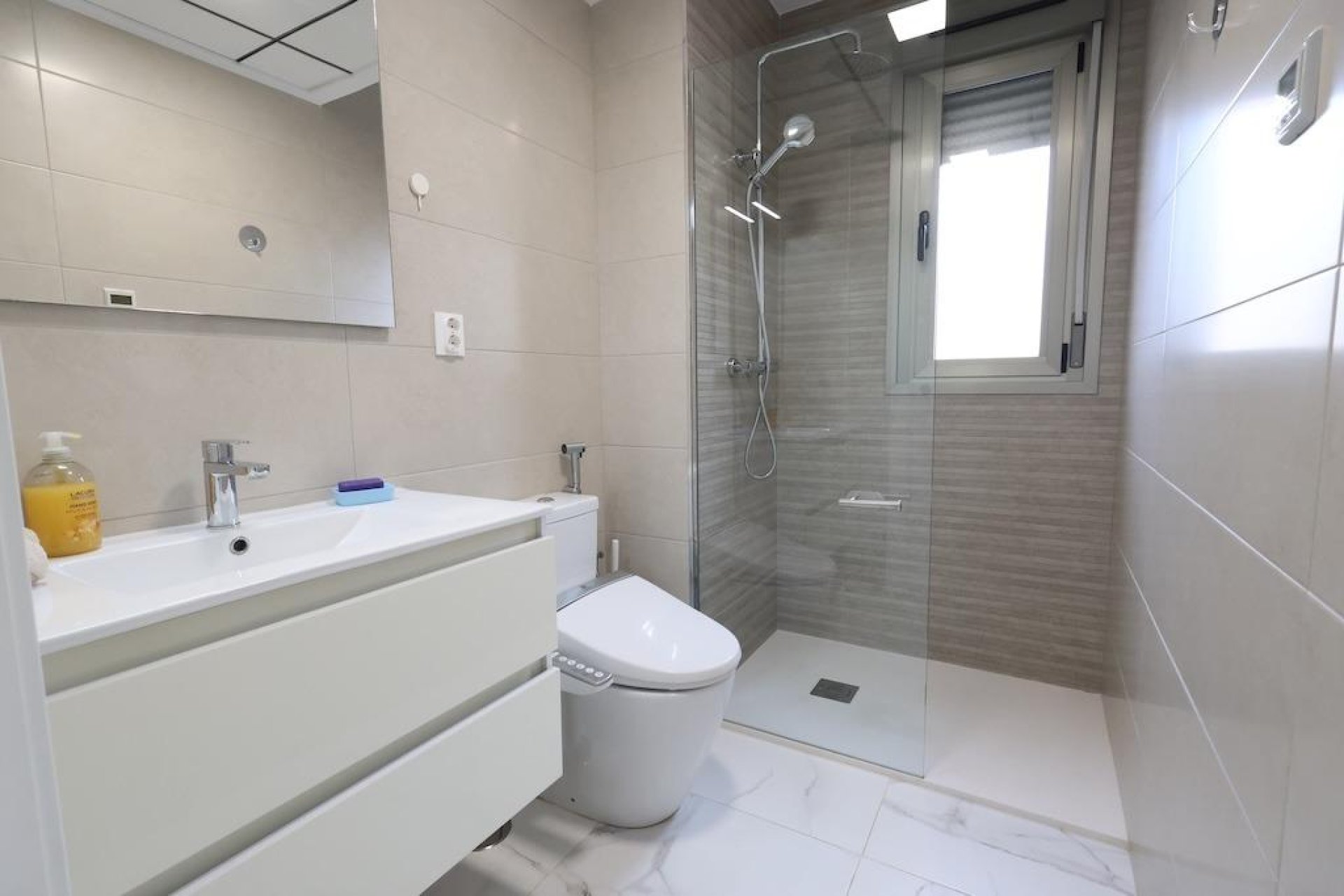 Resale - Villa -
Orihuela Costa - Villamartín-Las Filipinas