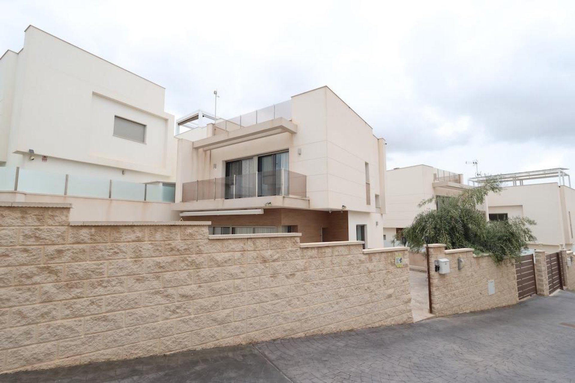 Resale - Villa -
Orihuela Costa - Villamartín-Las Filipinas