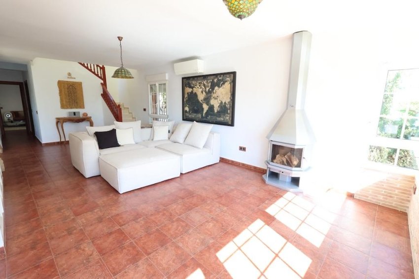 Resale - Villa -
Orihuela Costa - Villamartín