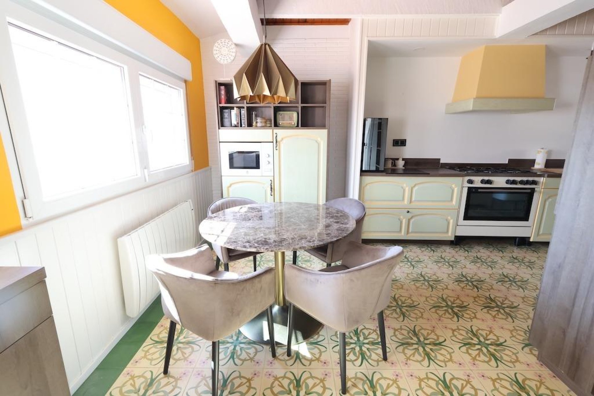 Resale - Villa -
Orihuela Costa - Villamartín