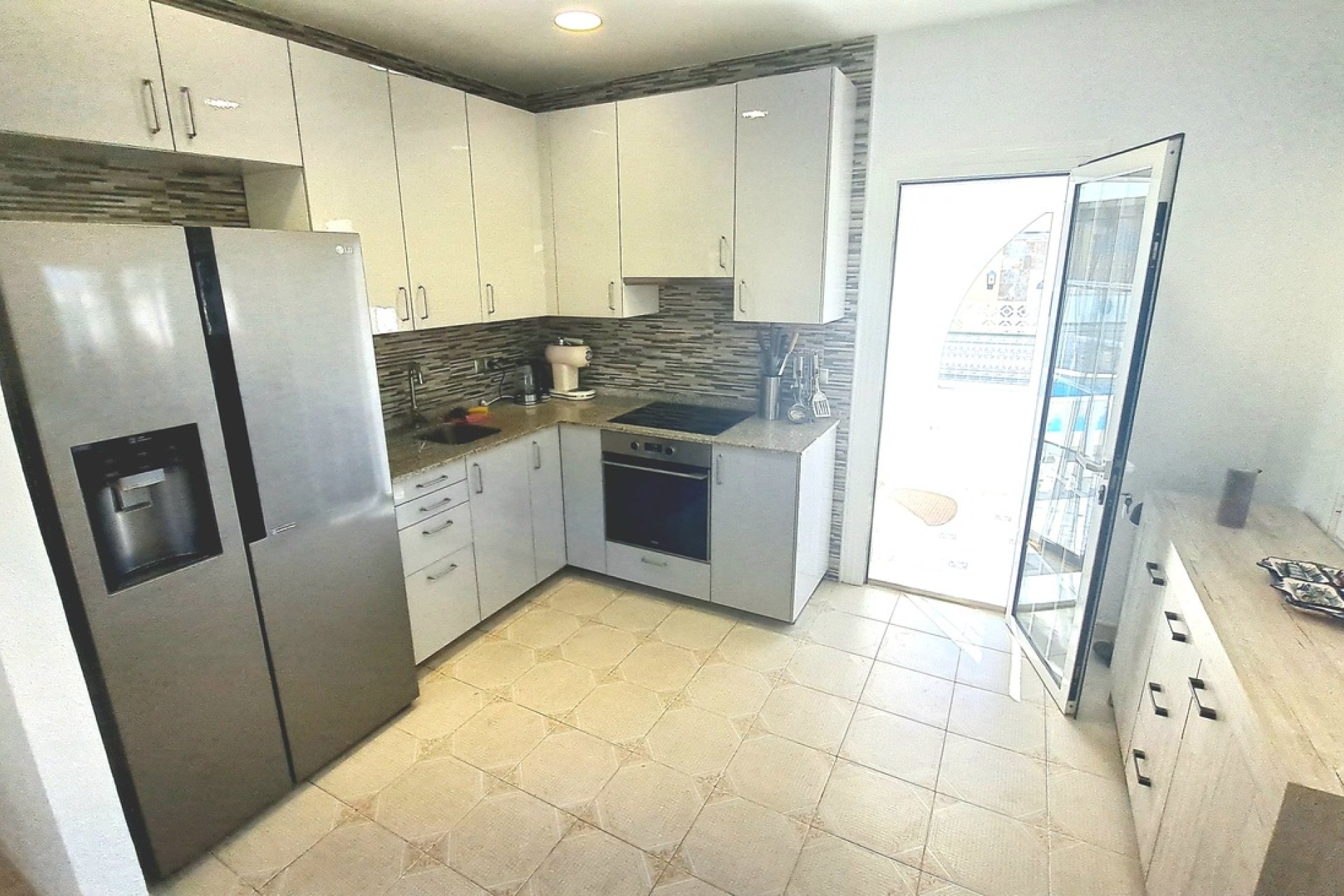 Resale - Villa -
Orihuela Costa - Villamartín