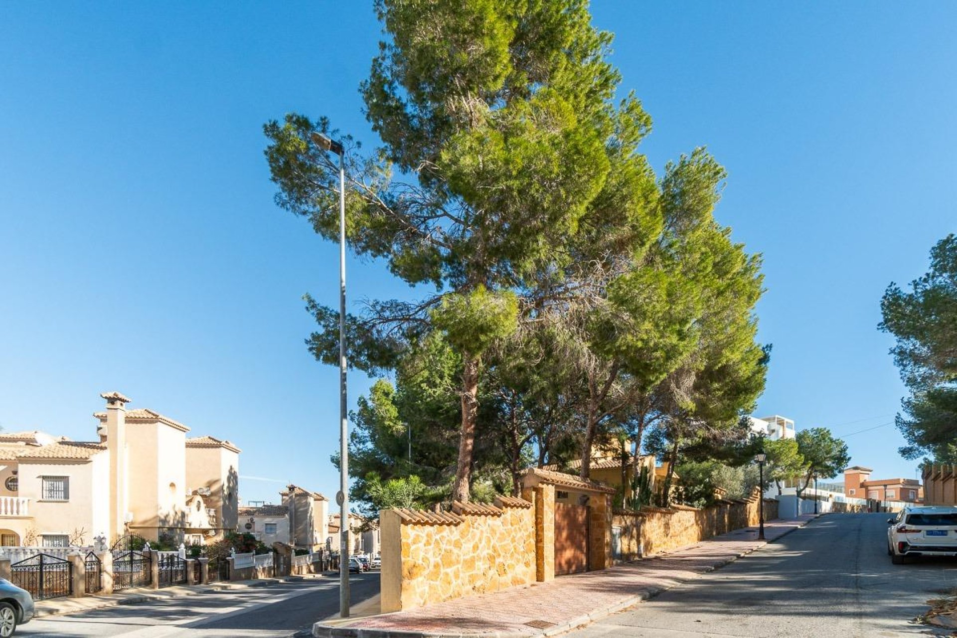 Resale - Villa -
Orihuela Costa - Villamartin