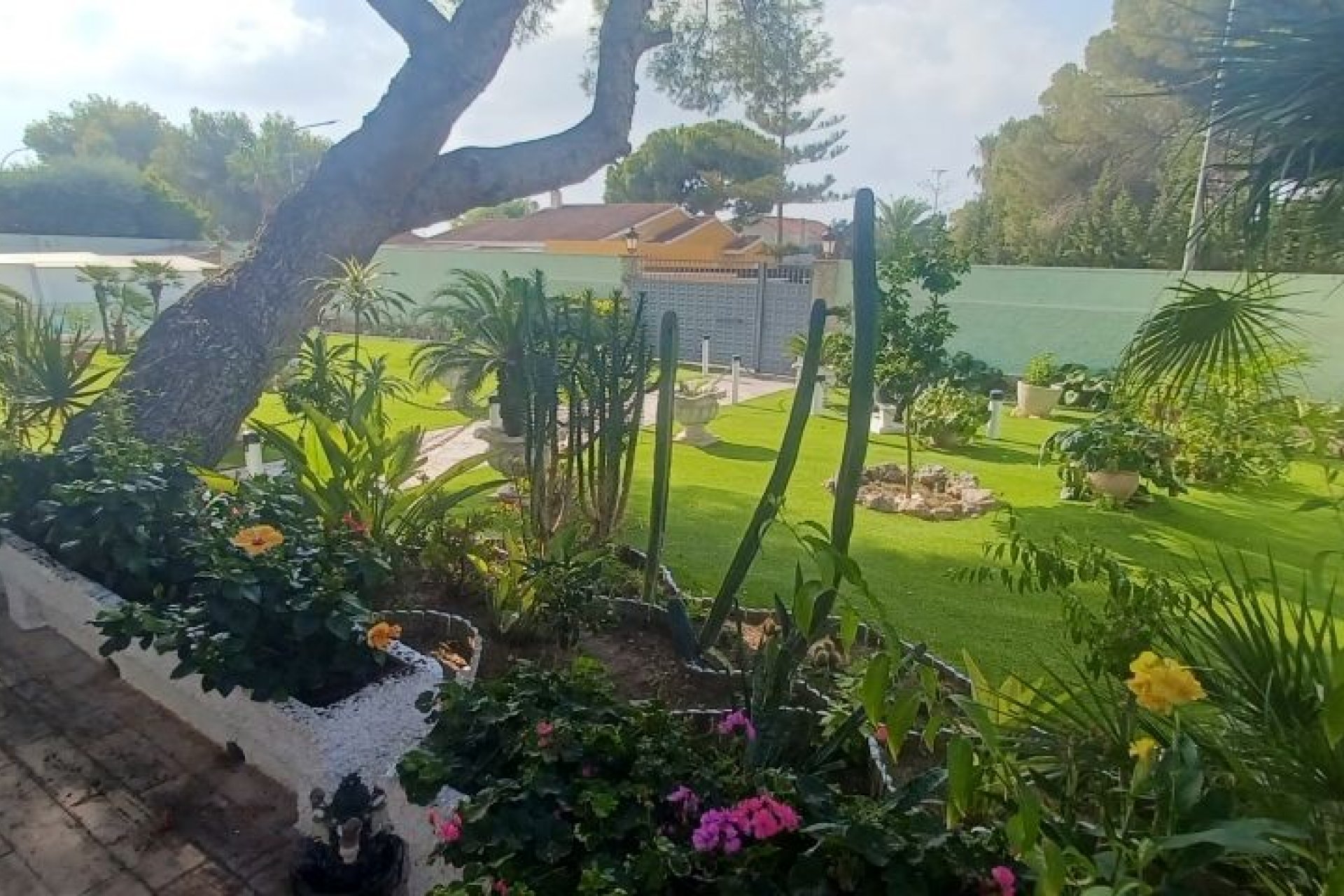 Resale - Villa -
Orihuela Costa