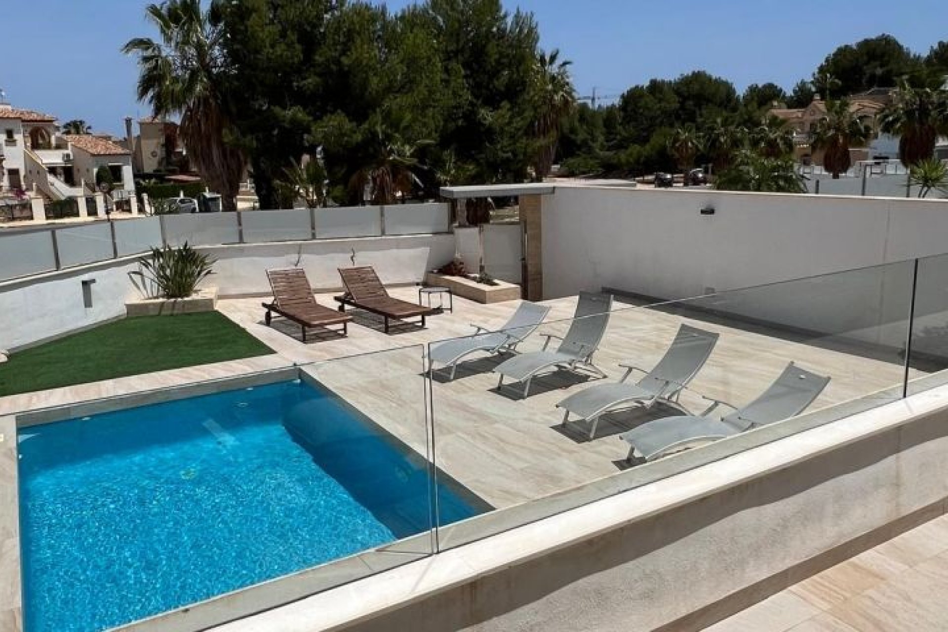 Resale - Villa -
Orihuela Costa