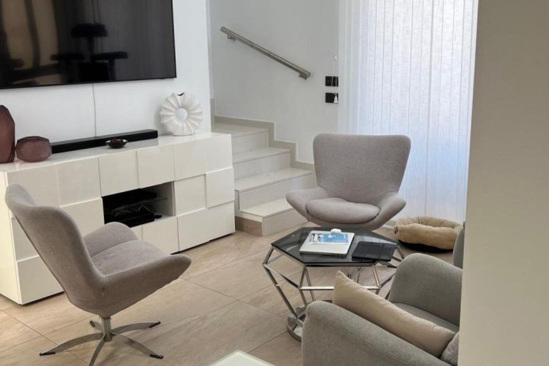 Resale - Villa -
Orihuela Costa