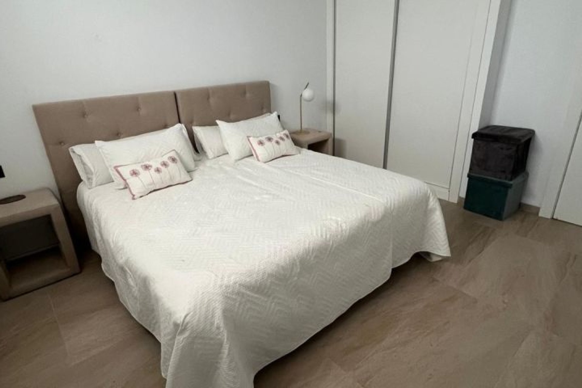 Resale - Villa -
Orihuela Costa