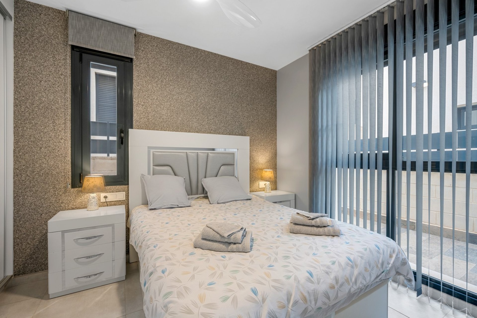 Resale - Villa -
Orihuela Costa