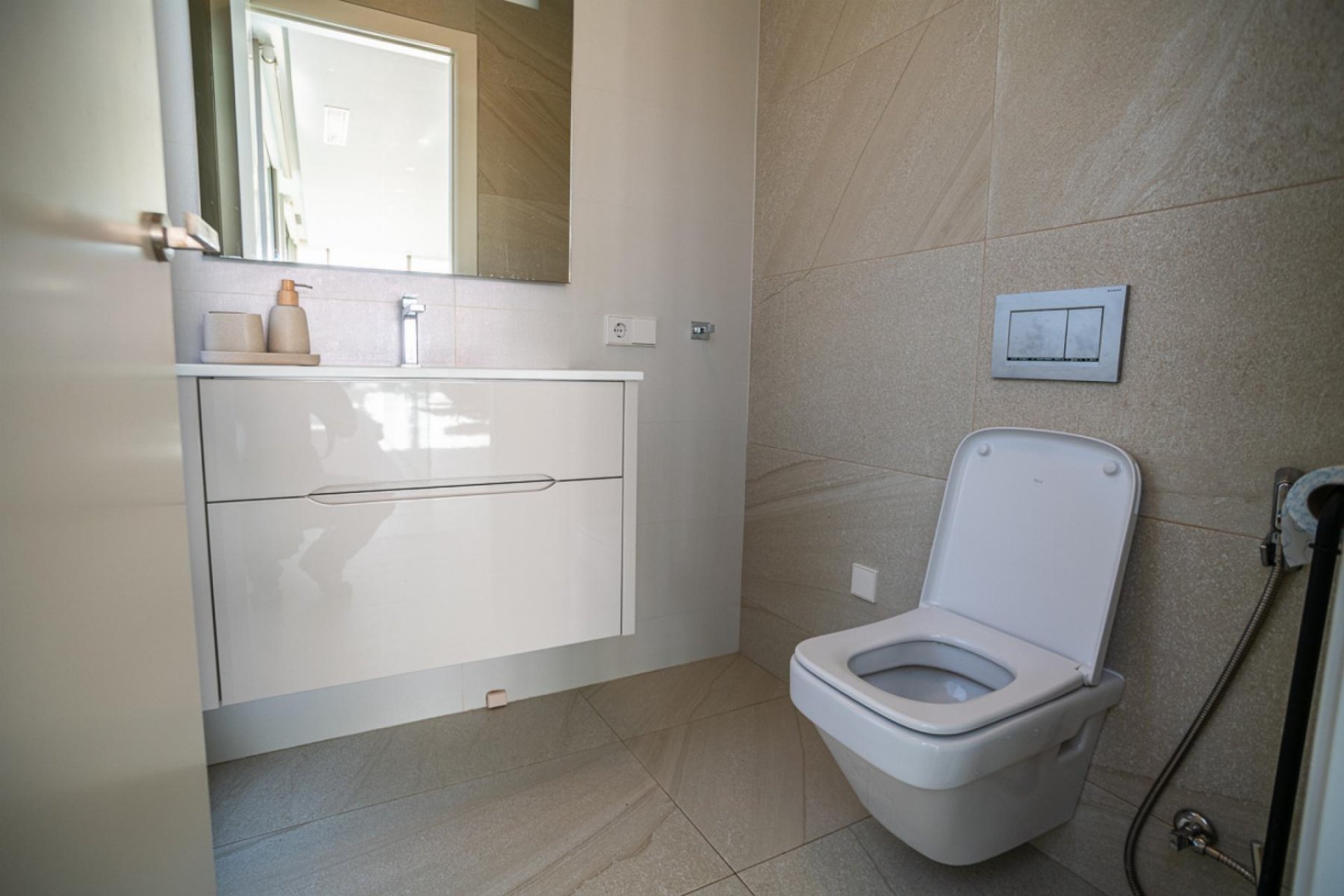 Resale - Villa -
Orihuela Costa