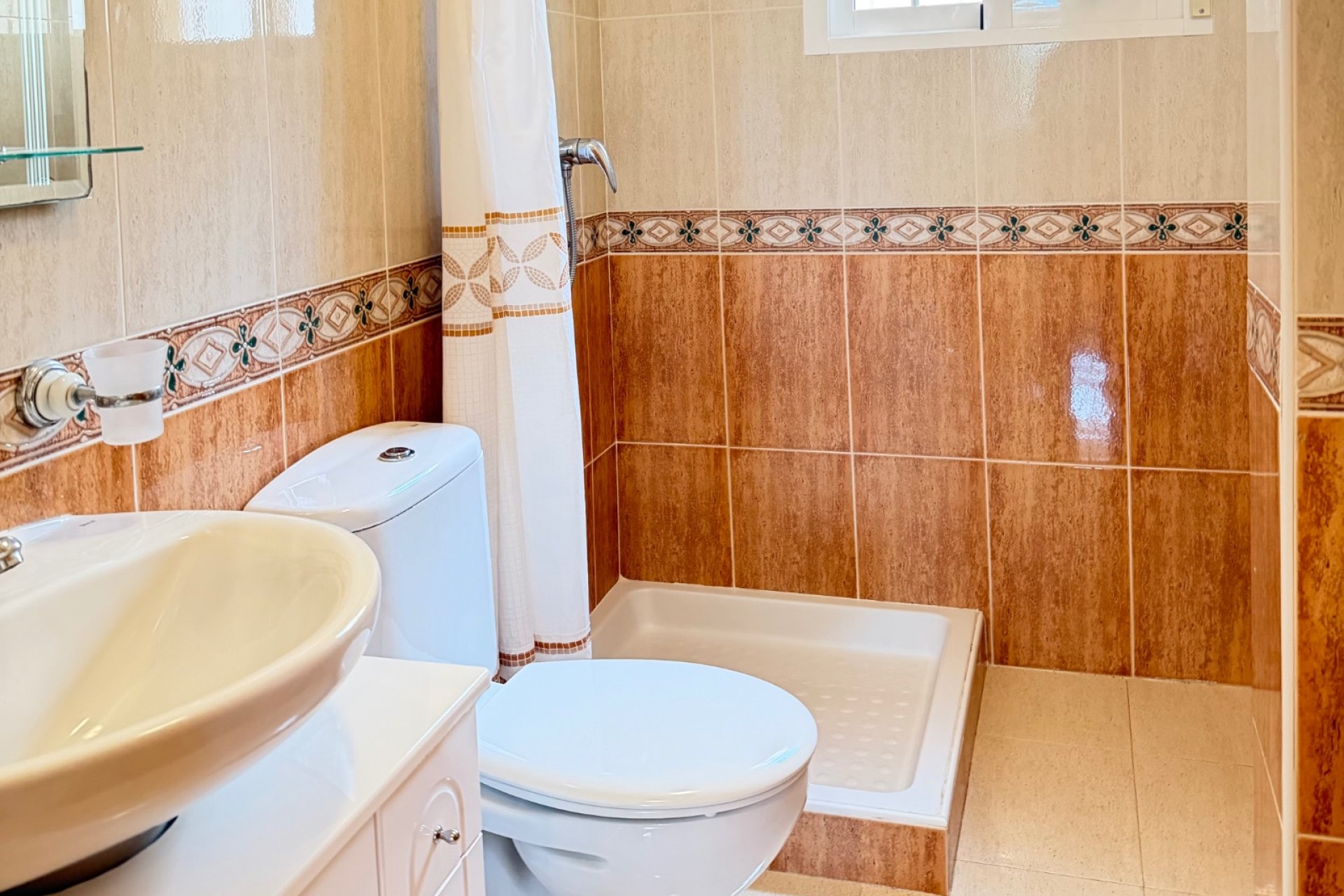 Resale - Villa -
Orihuela Costa