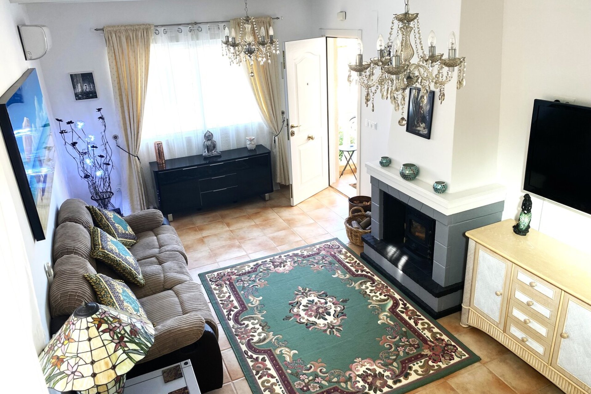 Resale - Villa -
Orihuela Costa