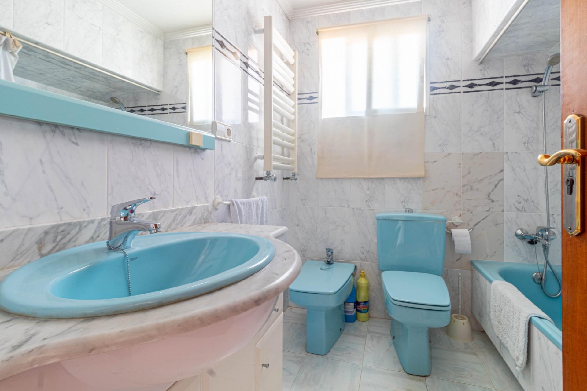 Resale - Villa -
Orihuela Costa