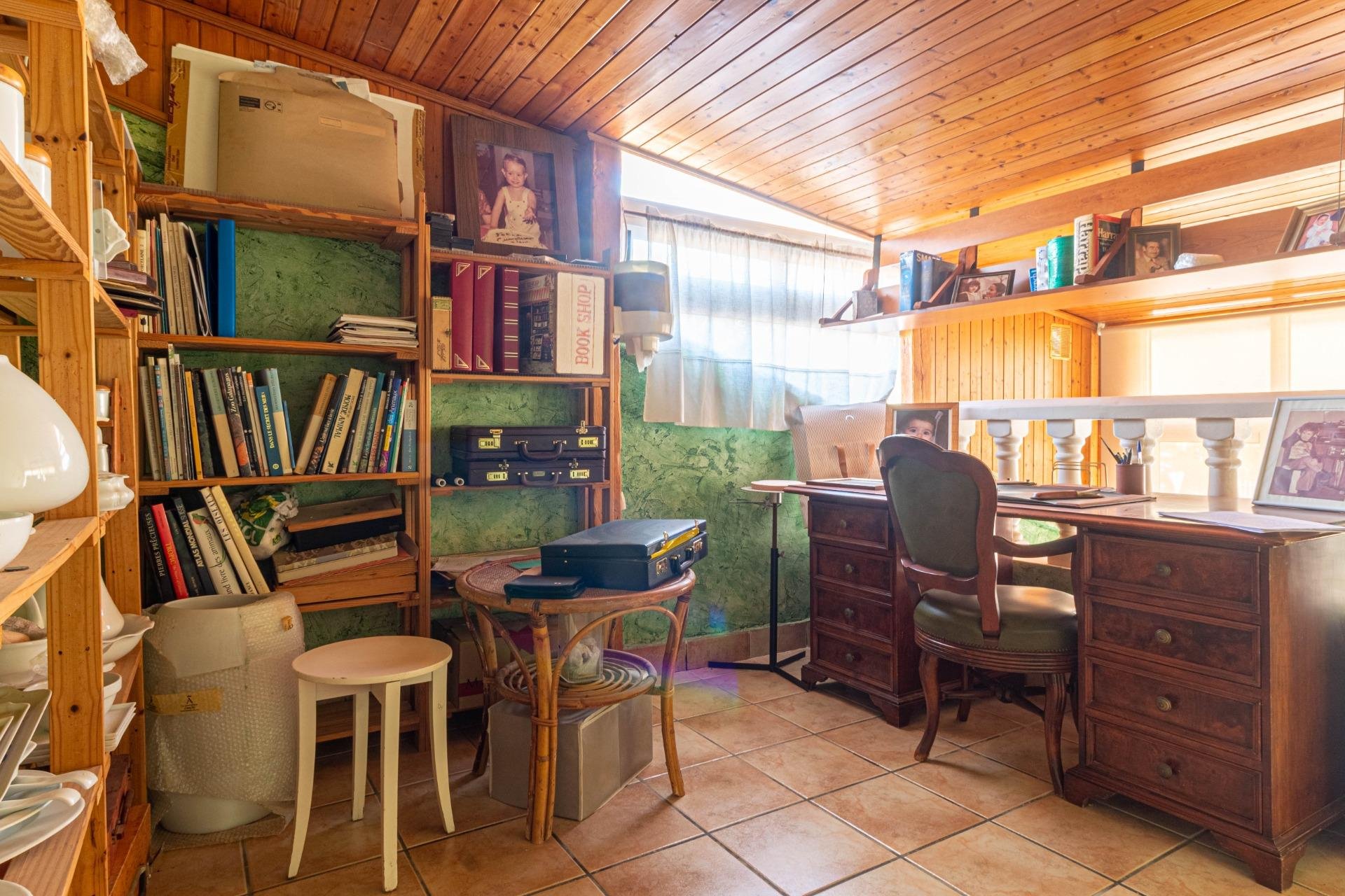 Resale - Villa -
Orihuela Costa