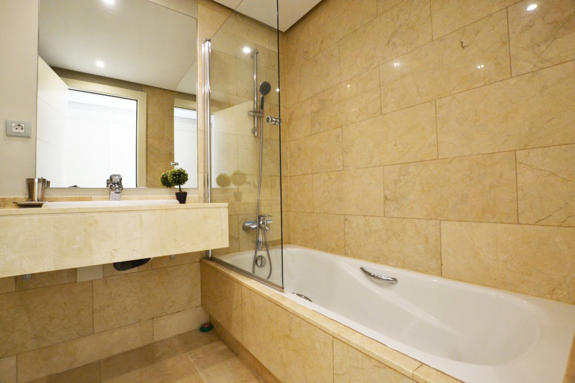 Resale - Villa -
Orihuela - Las Colinas Golf