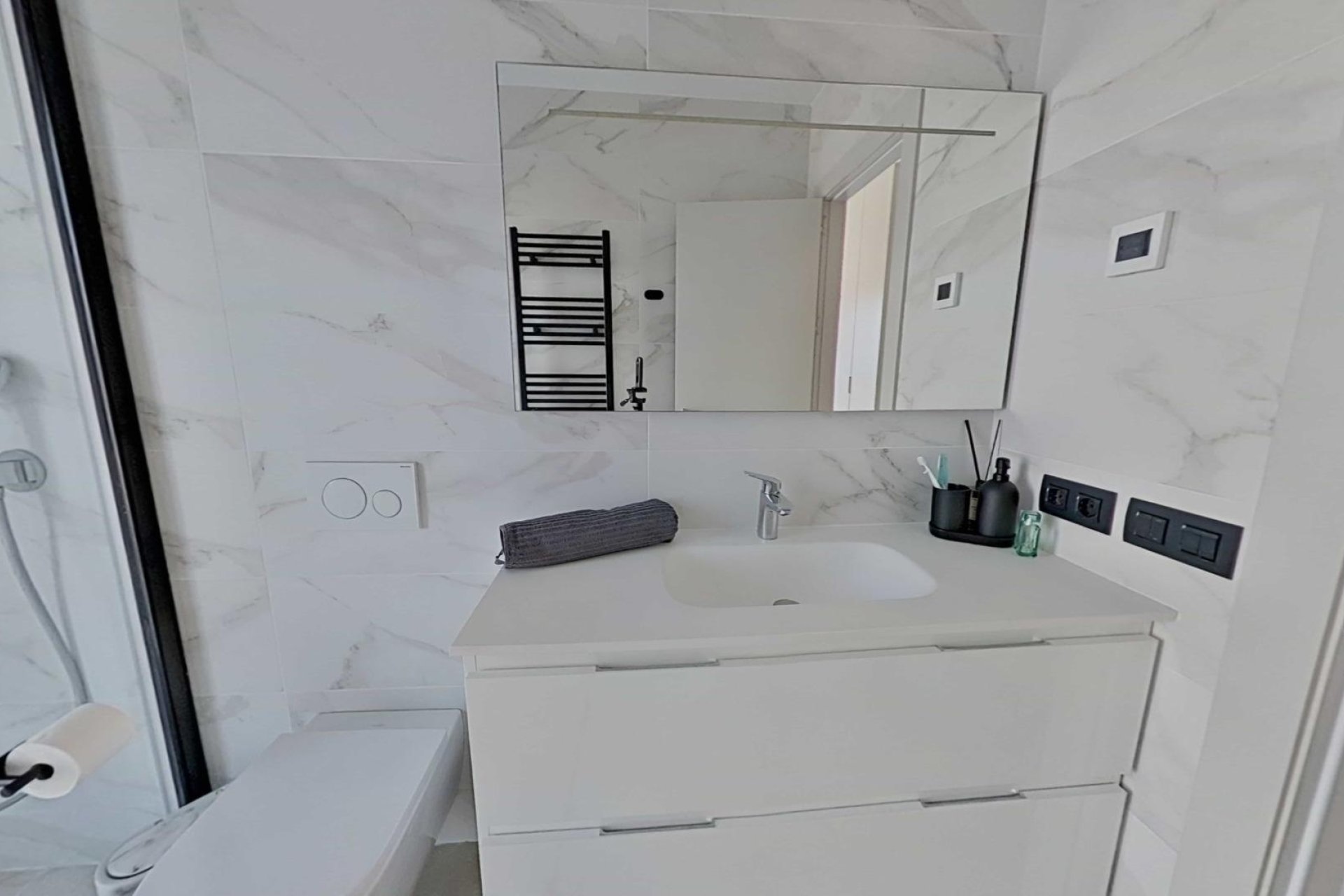 Resale - Villa -
Orihuela - Las Colinas Golf