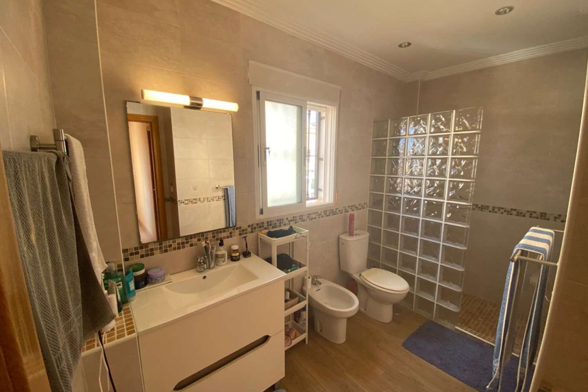 Resale - Villa -
Orihuela - Los Balcones y los Altos