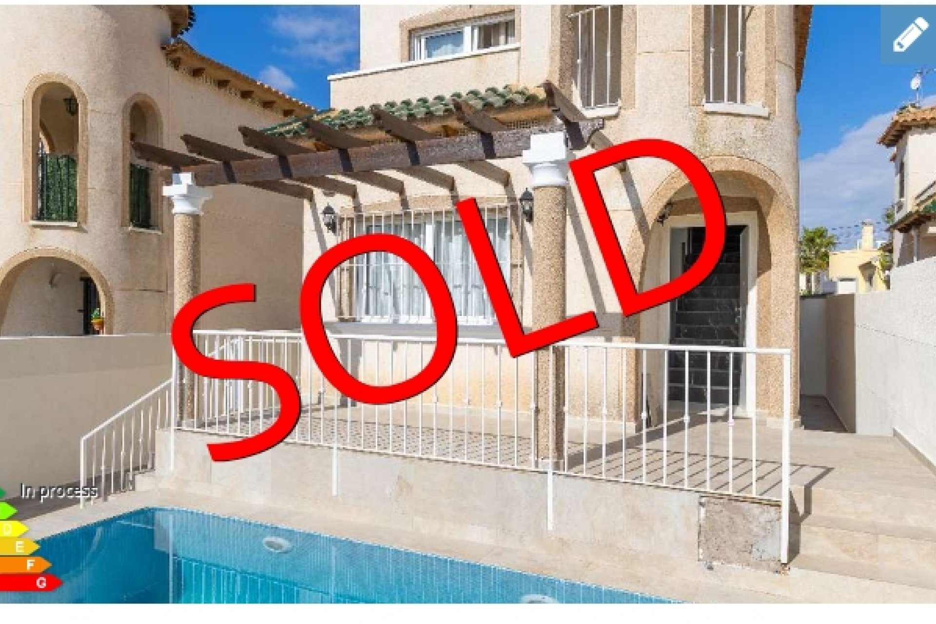 Resale - Villa -
Orihuela - Orihuela Costa