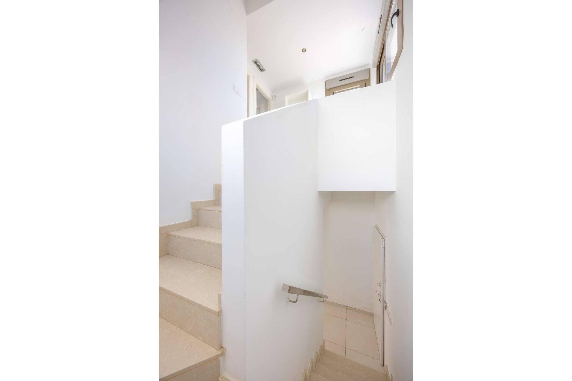 Resale - Villa -
Orihuela - Orihuela Costa