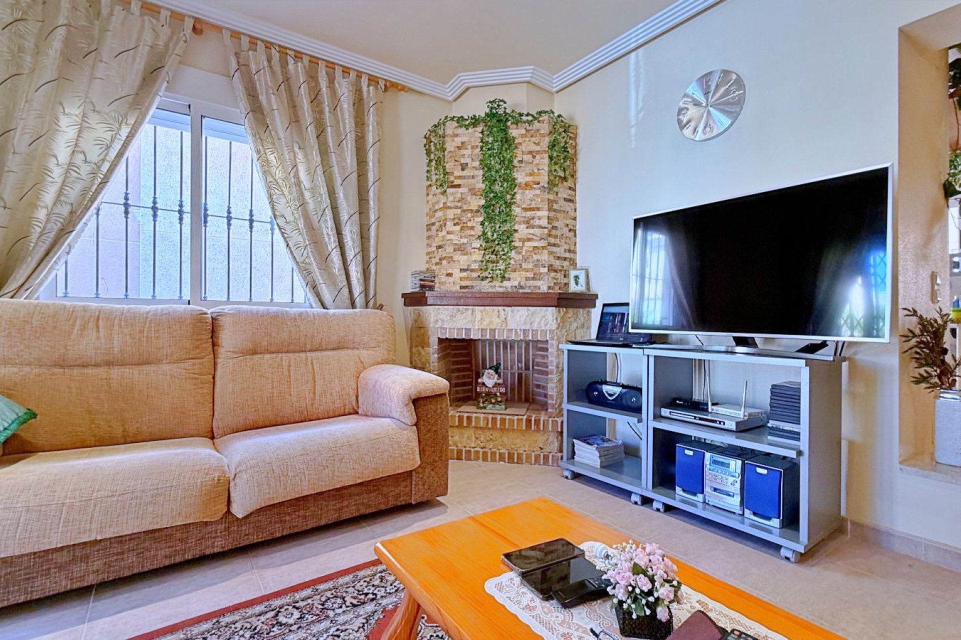 Resale - Villa -
Orihuela - Orihuela Costa