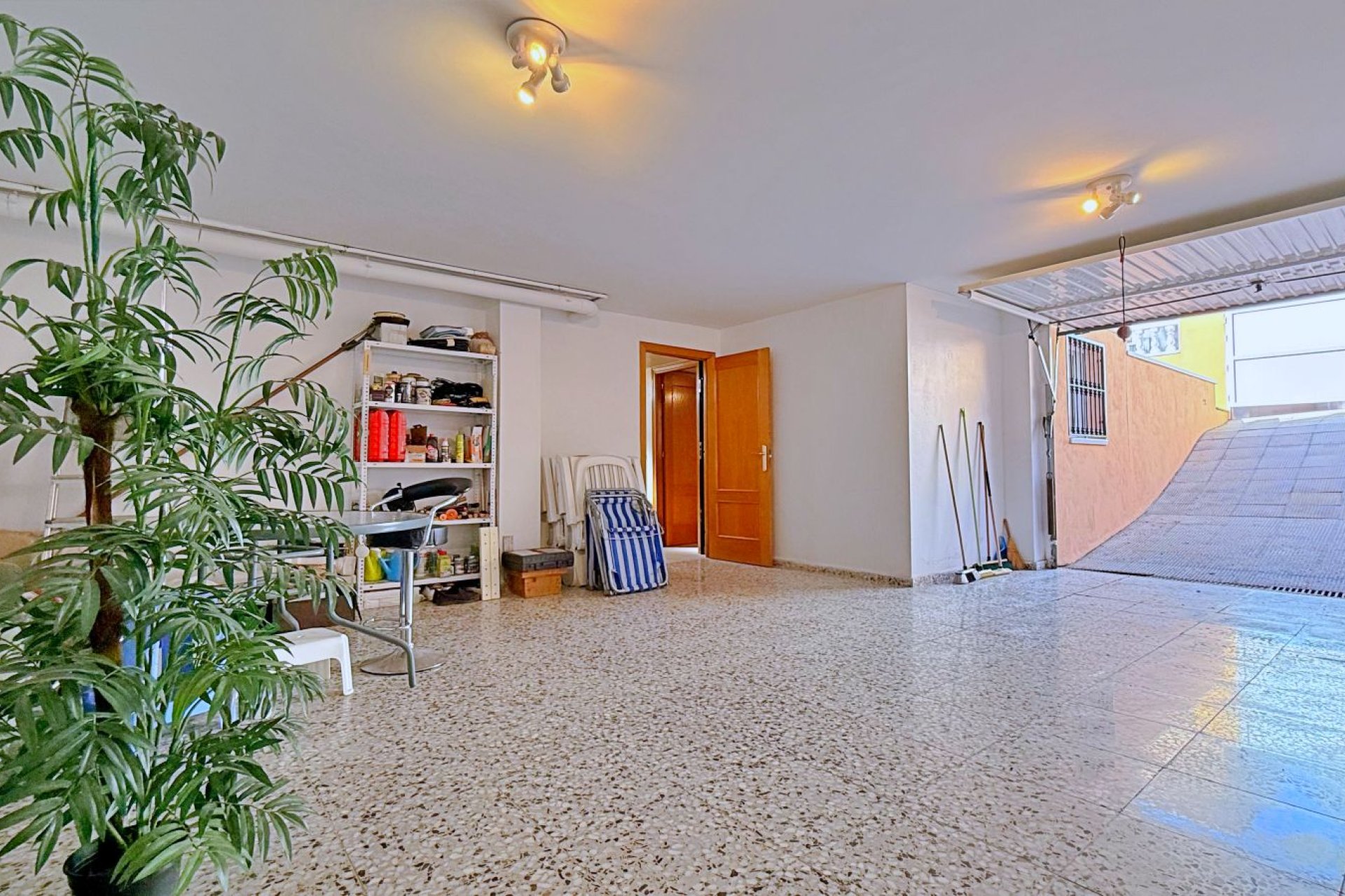 Resale - Villa -
Orihuela - Orihuela Costa