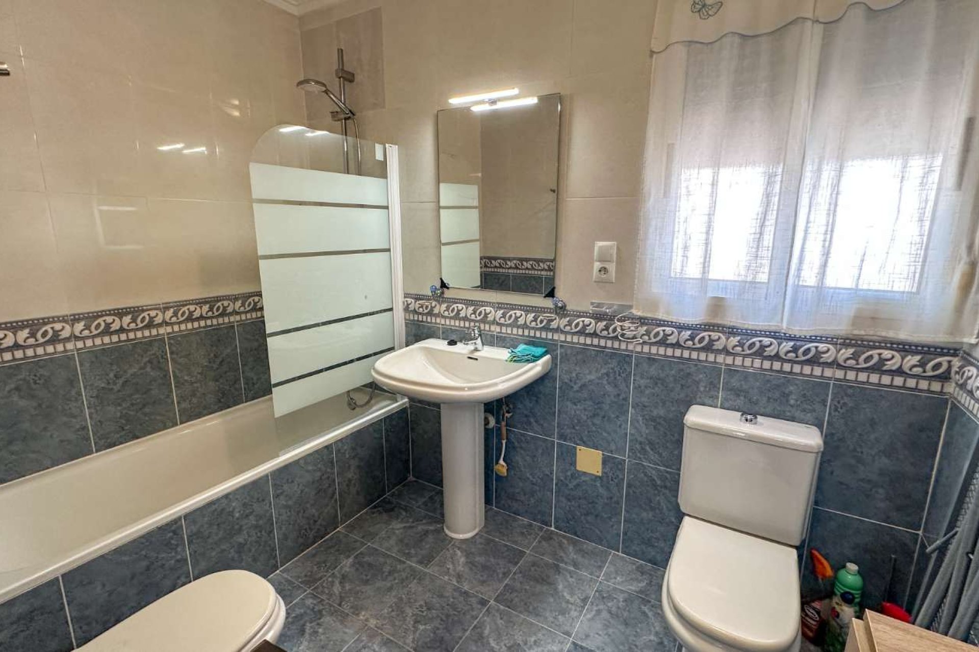 Resale - Villa -
Orihuela - Orihuela Costa