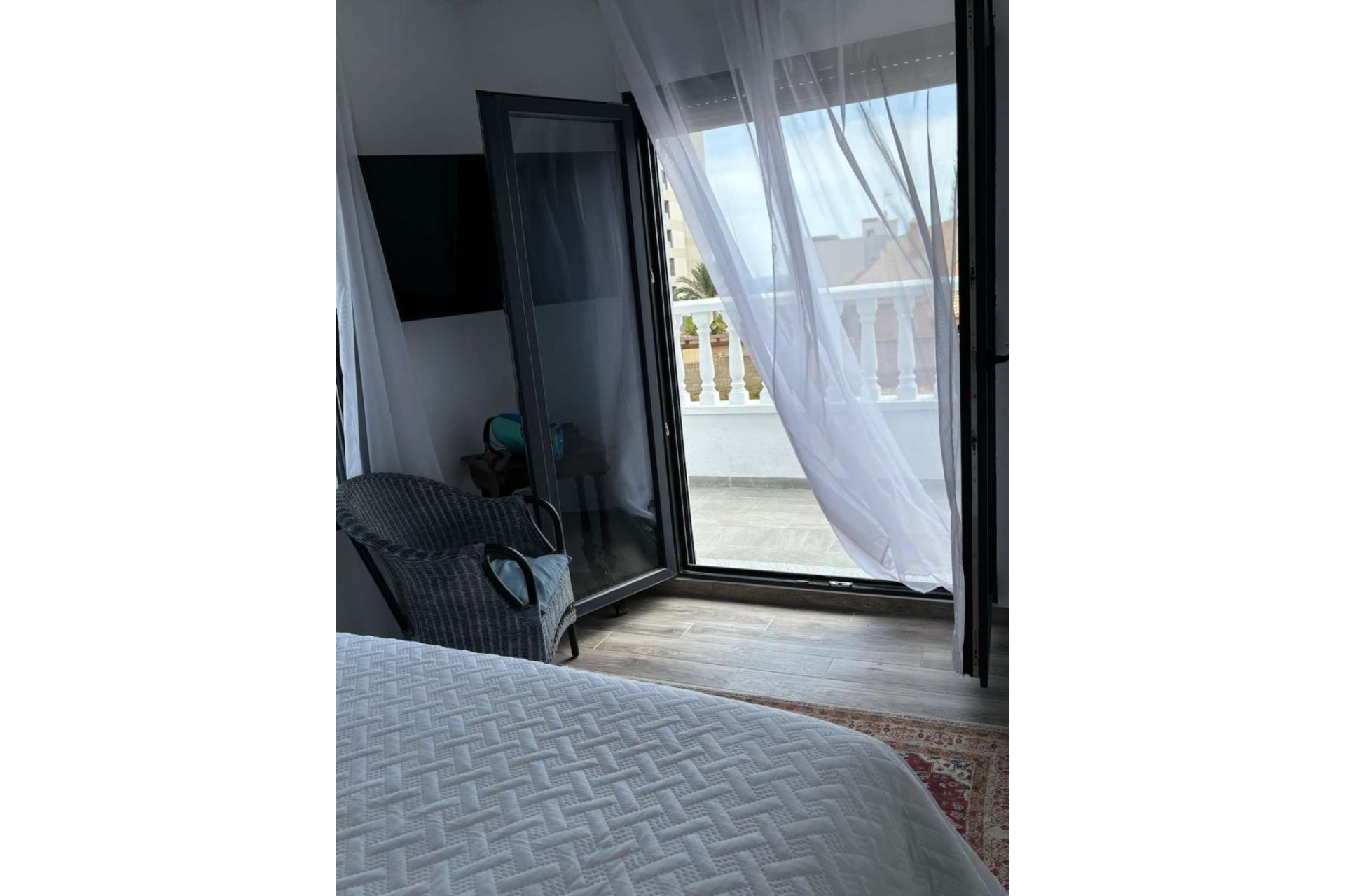 Resale - Villa -
Orihuela - Punta Prima